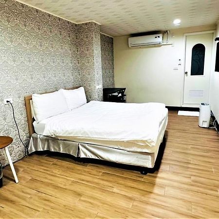 Shining House Daire Tainan Dış mekan fotoğraf