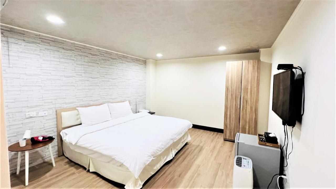 Shining House Daire Tainan Dış mekan fotoğraf