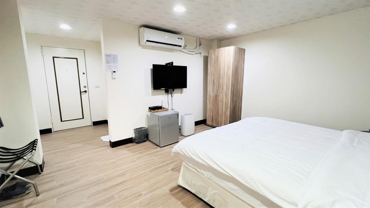Shining House Daire Tainan Dış mekan fotoğraf