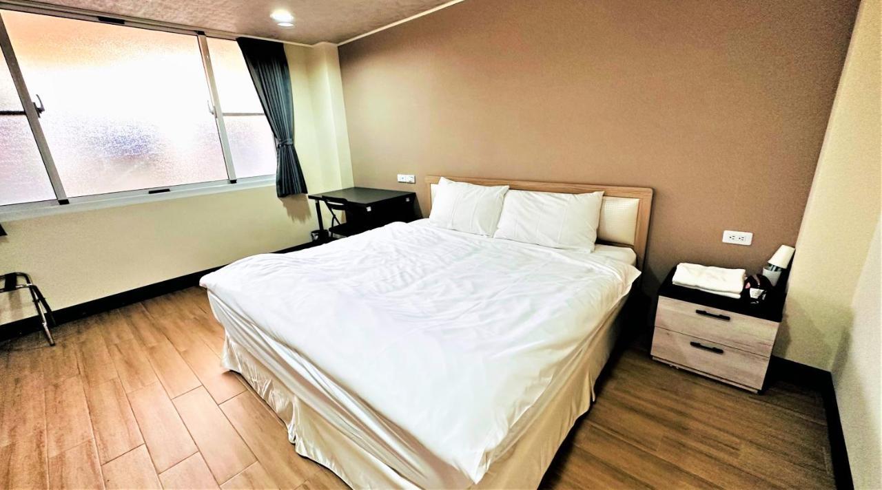 Shining House Daire Tainan Dış mekan fotoğraf