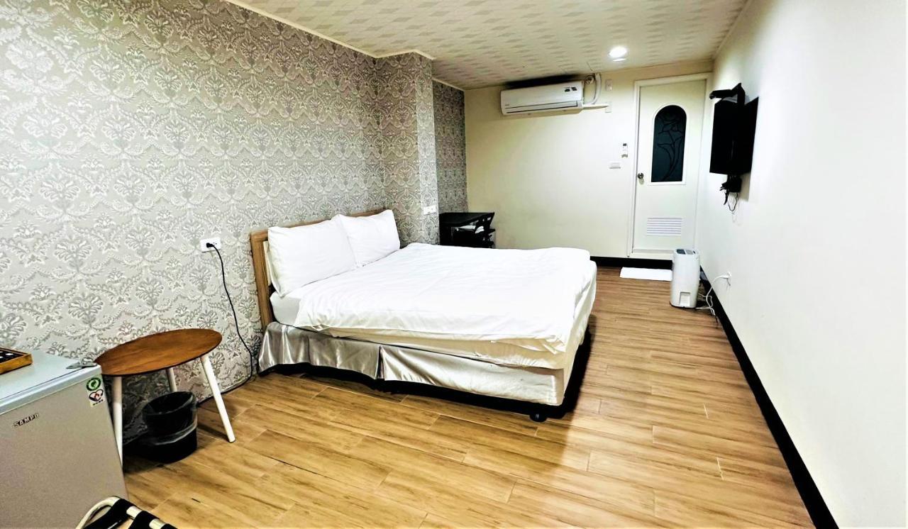 Shining House Daire Tainan Dış mekan fotoğraf